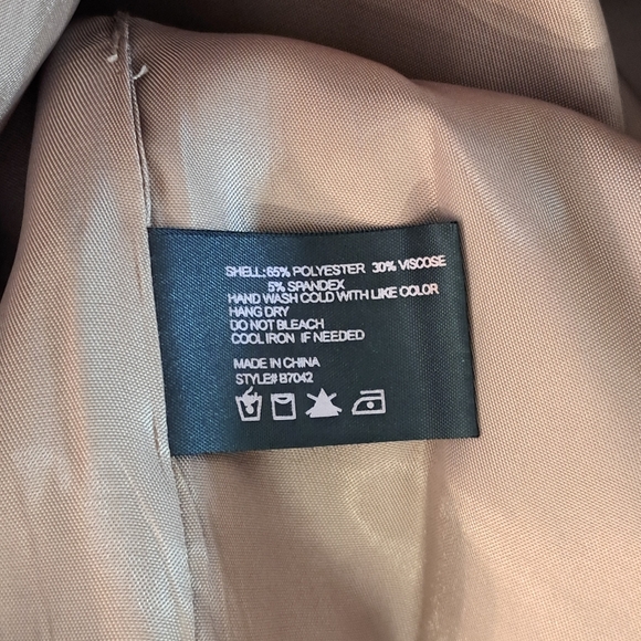 Tan Tailored 3/4 Sleeve Minimalist Clean Girl Corporate Dress XS - Picture 7 of 9